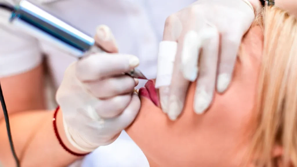 Maintain-your-Permanent-Lip-Colour